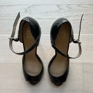Saks Fifth Avenue | Shoes | Sals 5th Ave Black Patent  display picture 3